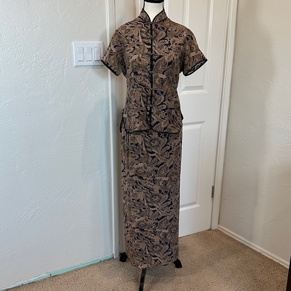 Elegant Black and Tan Cheongsam Dress Set Handmade Silk